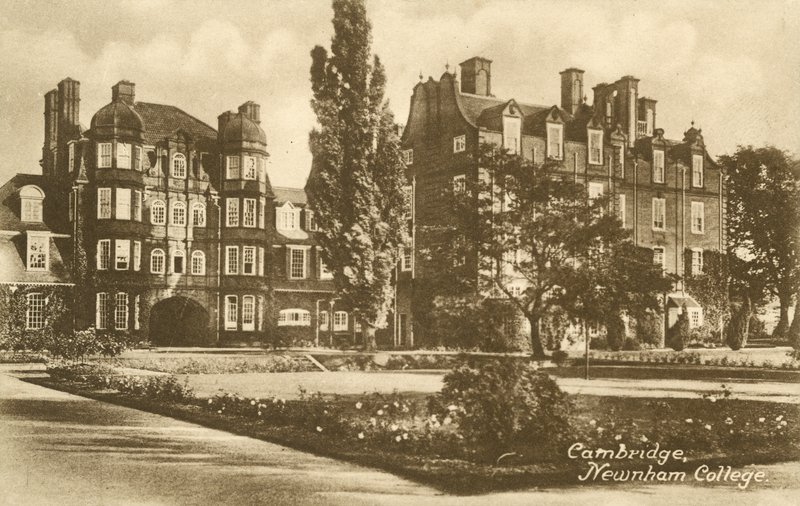 Newnham College, Cambridge (m/v kuva) tekijältä English Photographer