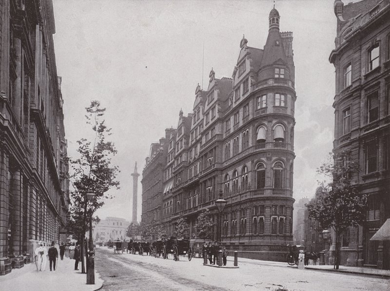 Northumberland Avenue Constitutional Clubin kanssa tekijältä English Photographer