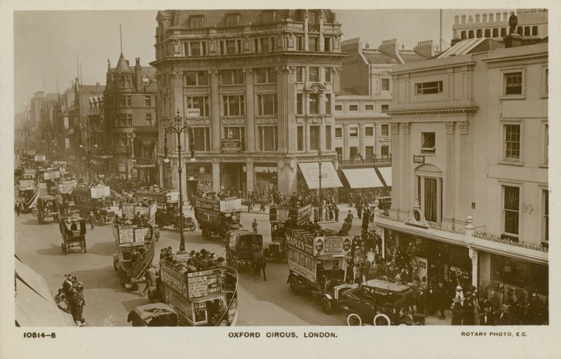 Oxford Circus, Lontoo tekijältä English Photographer