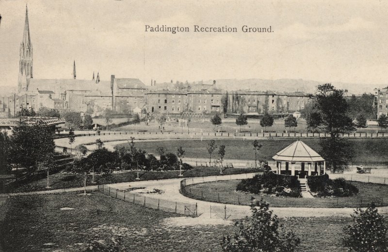 Paddington Recreation Ground, Lontoo (m/w kuva) tekijältä English Photographer