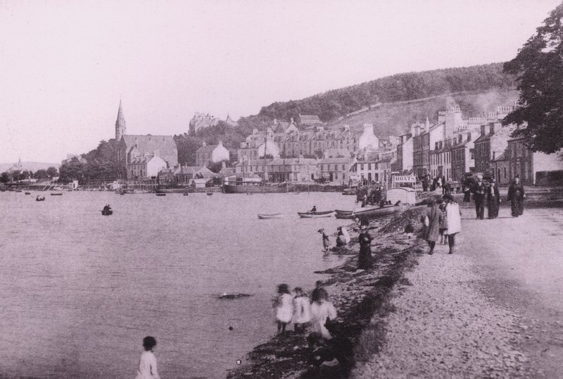 Port Bannatyne (m/w kuva) tekijältä English Photographer