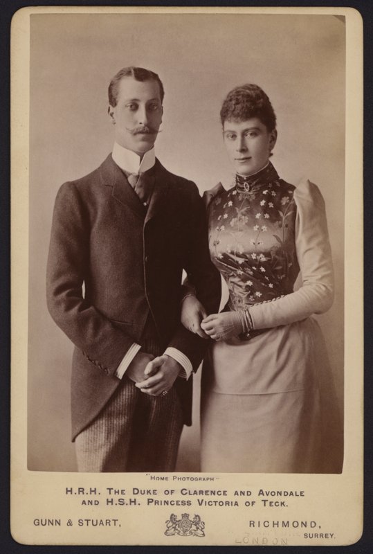 Muotokuva, prinssi Albert Victor, kuningas Edward VII:n vanhin poika, ja Teckin prinsessa Mary (m/v kuva) tekijältä English Photographer
