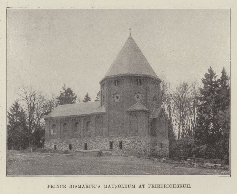Prinssi Bismarckin mausoleumi Friedrichsruhissa tekijältä English Photographer