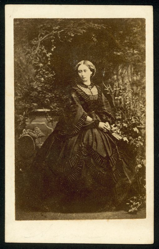 Prinsessa Alice tekijältä English Photographer