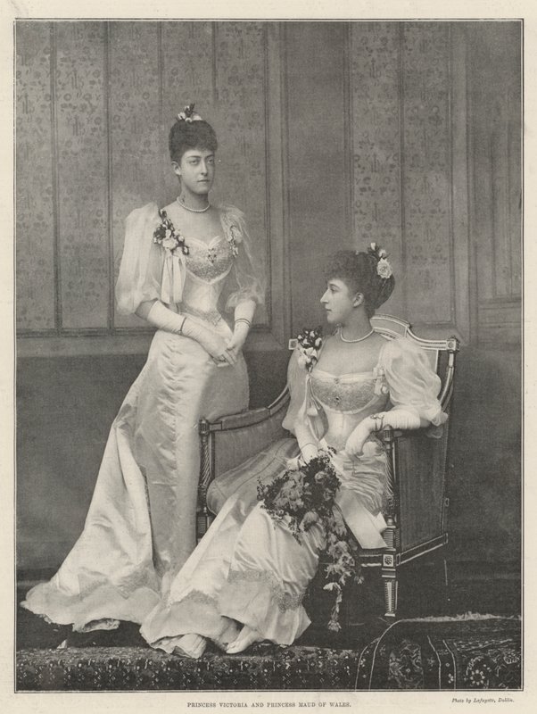 Walesin prinsessa Victoria ja prinsessa Maud tekijältä English Photographer