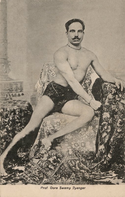 Professori Dora Swamy Iyengar (m/v kuva) tekijältä English Photographer