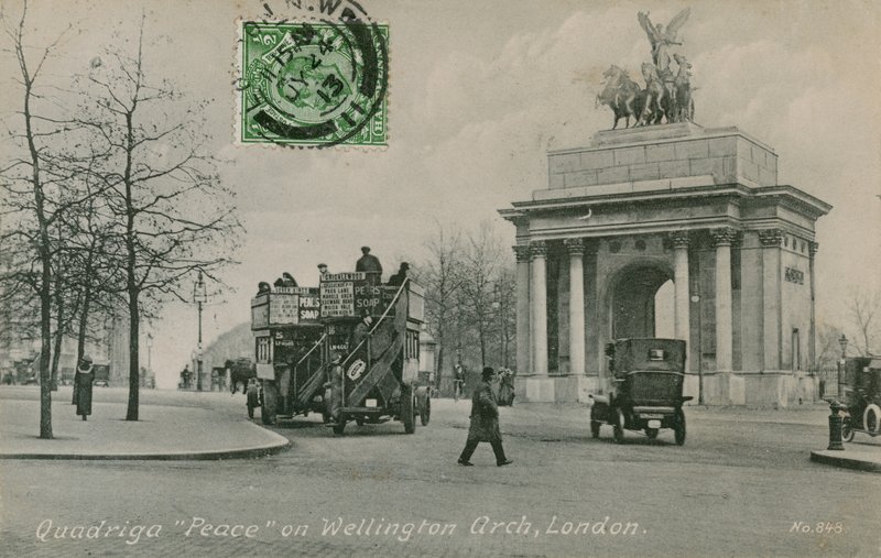 Quadriga Peace Wellington Archissa Lontoossa. Postikortti lähetetty 1913. tekijältä English Photographer
