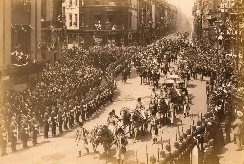 Kuningatar Victoria, Diamond Jubilee -kulkue, 1897 tekijältä English Photographer
