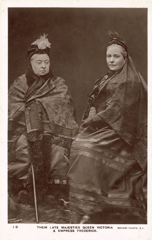 Kuningatar Victoria, keisarinna Frederick tekijältä English Photographer