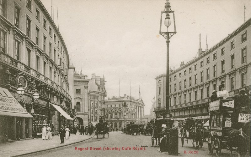 Regent Street, Lontoo, jossa näkyy Cafe Royal tekijältä English Photographer