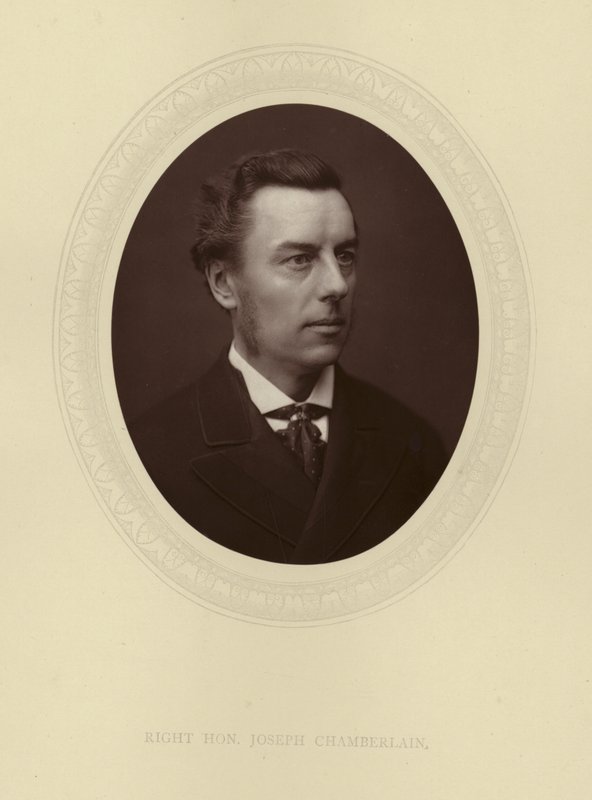 Aivan Hon. Joseph Chamberlain tekijältä English Photographer