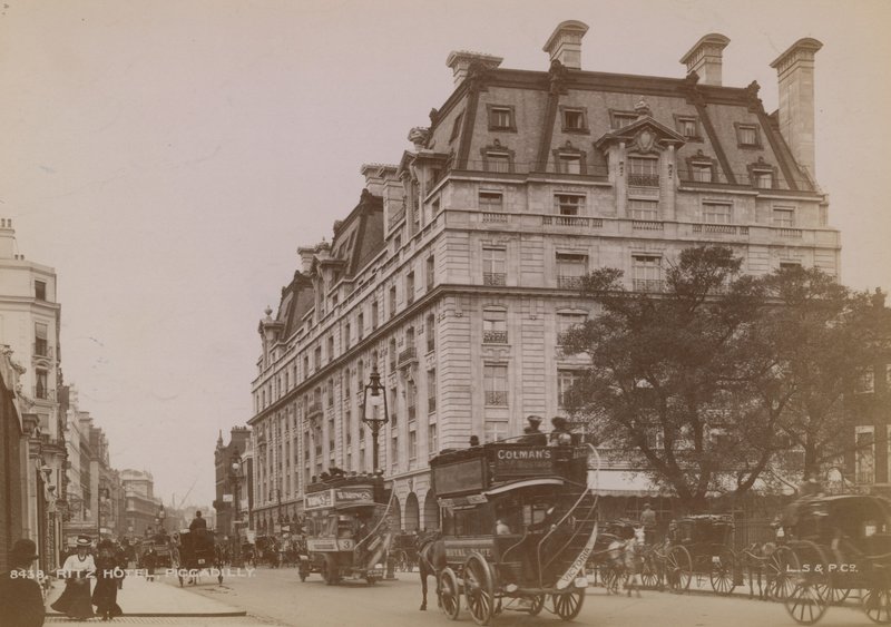 Ritz Hotel, Piccadilly tekijältä English Photographer