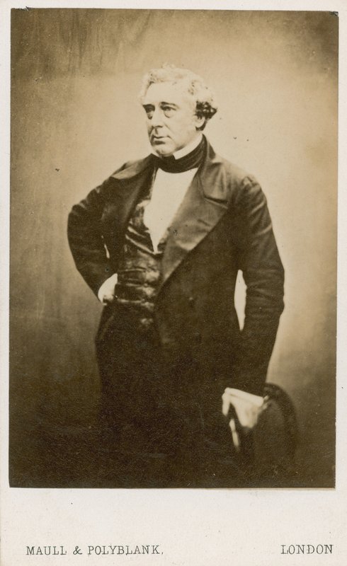 Robert Stephenson tekijältä English Photographer