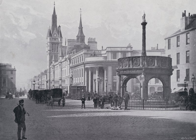Skotlanti: Aberdeen, Market Cross ja Municipal Buildings (m/w kuva) tekijältä English Photographer