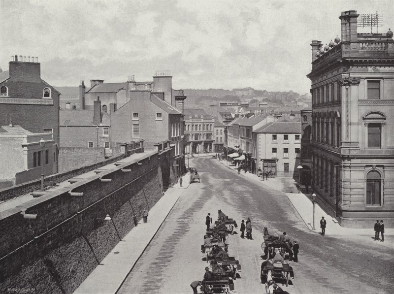 Shipquay Place, Londonderry tekijältä English Photographer