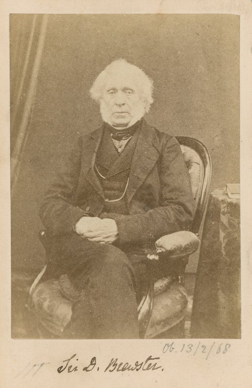 Sir D Brewster tekijältä English Photographer