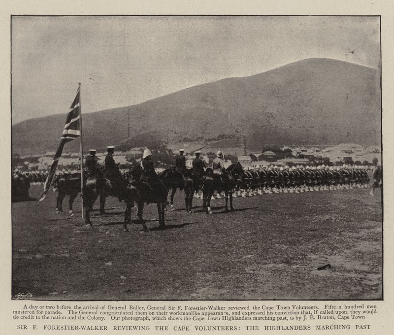 Sir F Forestier-Walker tarkastelee Cape Volunteers, Highlanders marssi ohi tekijältä English Photographer