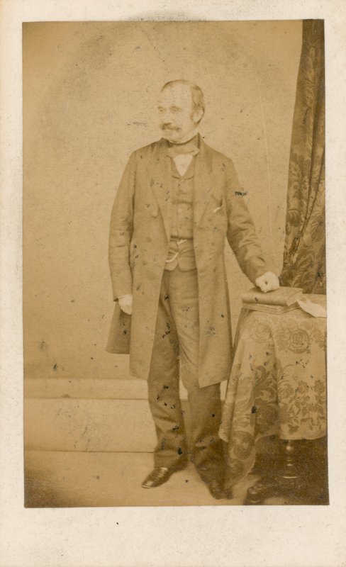 Sir James Outram tekijältä English Photographer