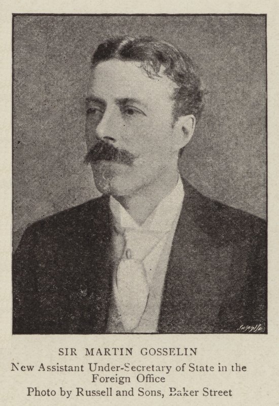 Sir Martin Gosselin tekijältä English Photographer