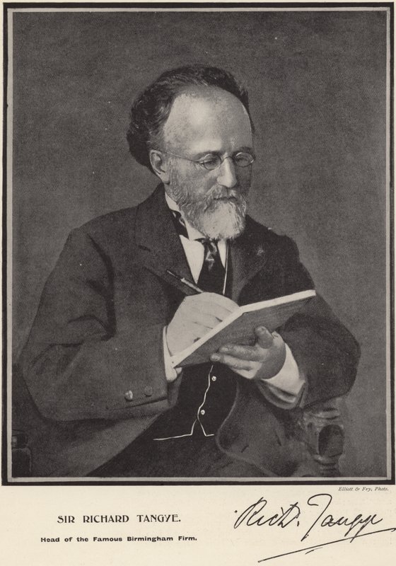 Sir Richard Tang tekijältä English Photographer