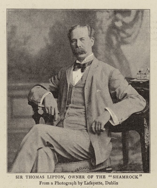 Sir Thomas Lipton, Shamrockin omistaja tekijältä English Photographer