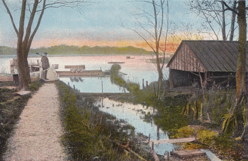 Urheilijat Staithe, Ormesby Broad tekijältä English Photographer