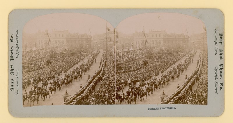 Stereoskooppinen printti Queen Victorias Diamond Jubileesta 28. kesäkuuta 1897 tekijältä English Photographer