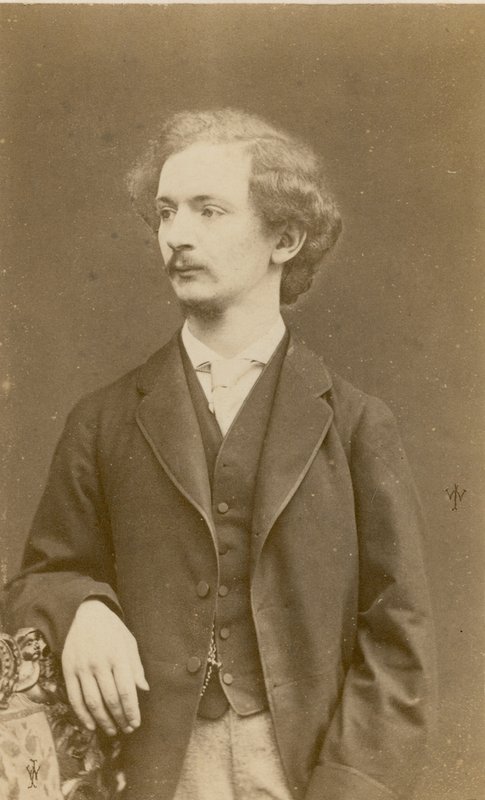 Swinburne tekijältä English Photographer