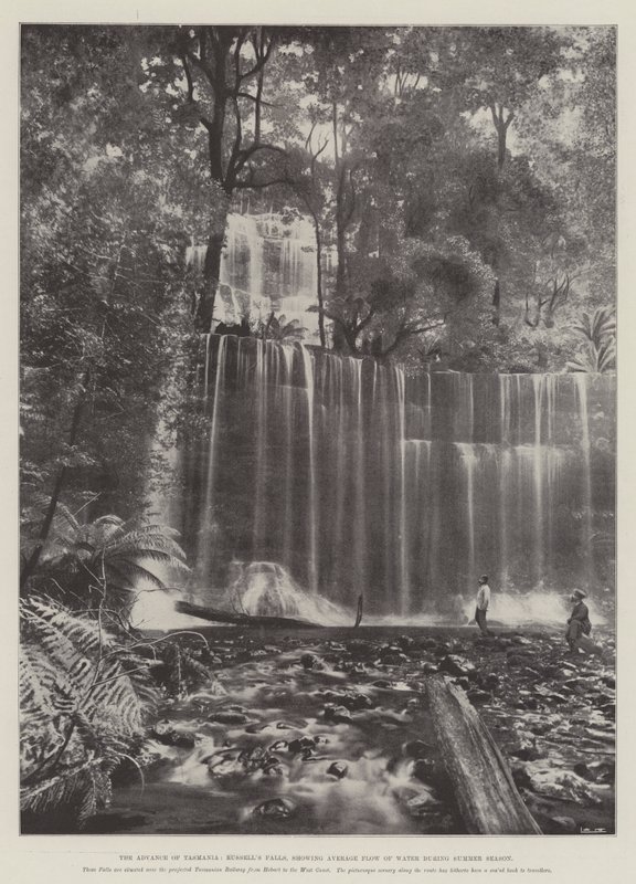 The Advance of Tasmania, Russells Falls, näyttää keskimääräisen veden virtauksen kesäkaudella tekijältä English Photographer