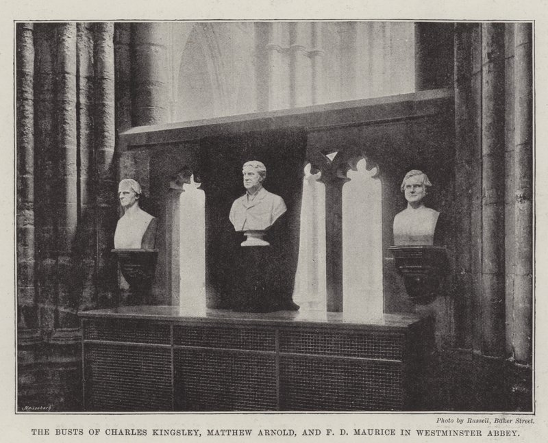 Charles Kingsleyn, Matthew Arnoldin ja F D Mauricen rintakuvat Westminster Abbeyssa tekijältä English Photographer