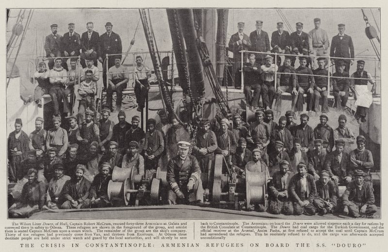 Kriisi Konstantinopolissa, armenialaisia pakolaisia SS Douro -aluksella tekijältä English Photographer