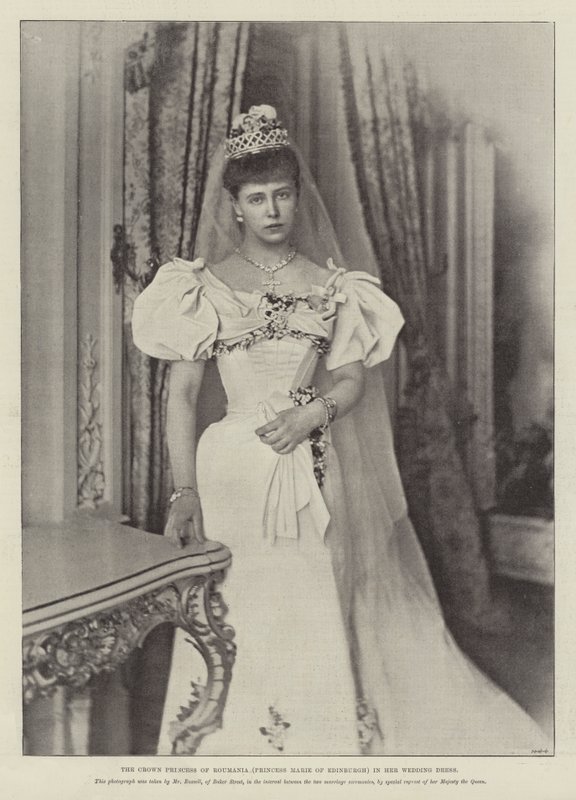 Romanian kruununprinsessa (Edinburghin prinsessa Marie) hääpuvussaan tekijältä English Photographer