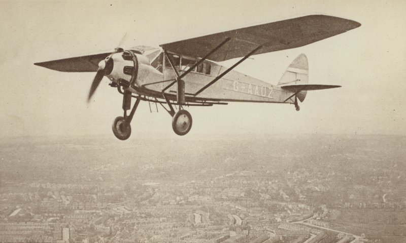 De Havilland "Hawk-Moth" (s/w-valokuva) tekijältä English Photographer