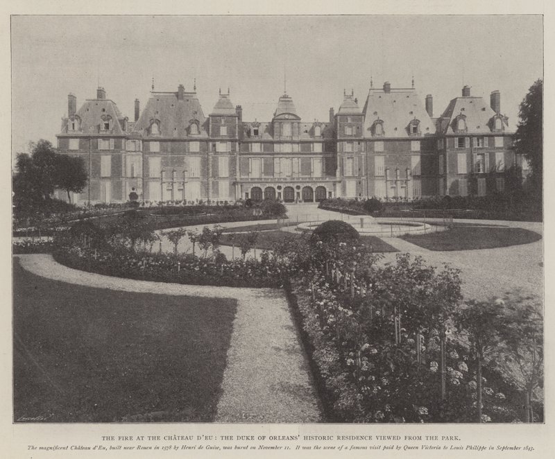 Tuli Chateau dEussa, Orleansin herttuan historiallinen asuinpaikka puistosta katsottuna tekijältä English Photographer