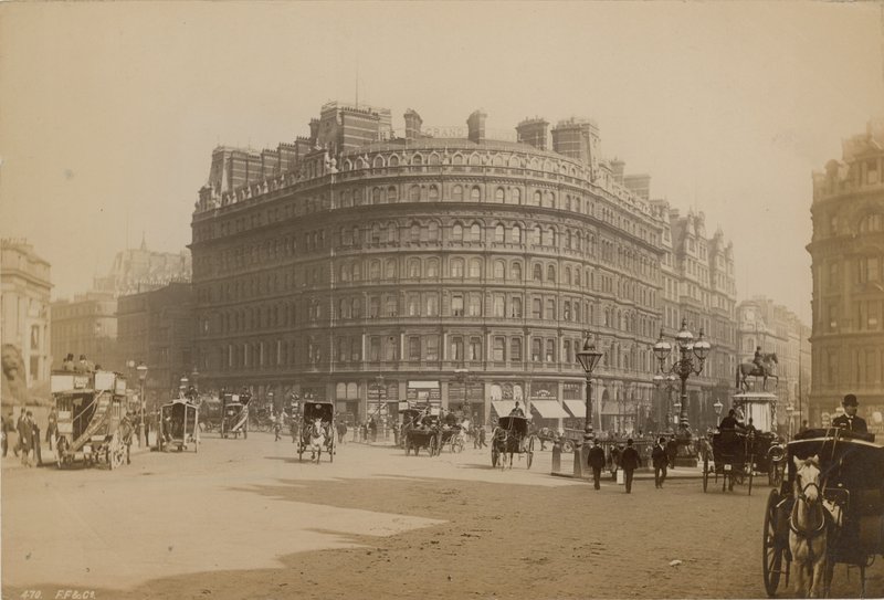 Grand Hotel Trafalgar Squarella tekijältä English Photographer