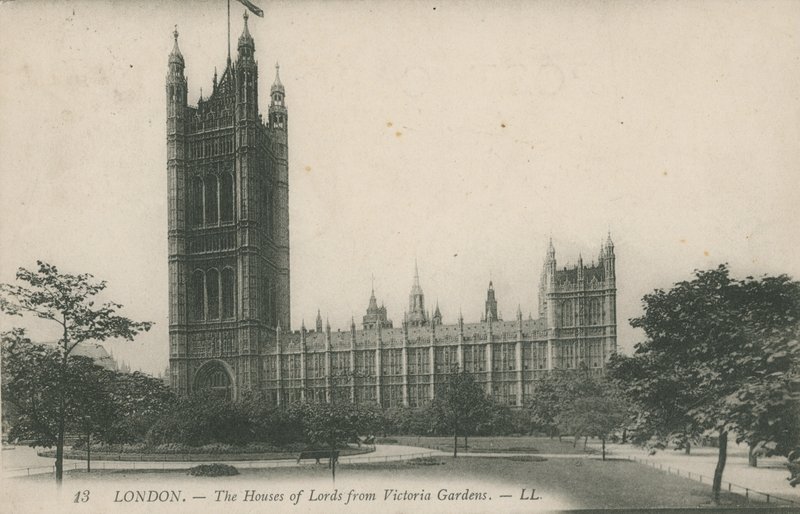 Houses of Lords Victoria Gardensista Lontoosta tekijältä English Photographer