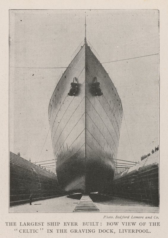 Suurin koskaan rakennettu laiva, Bow View of the Celtic Graving Dockissa, Liverpool tekijältä English Photographer