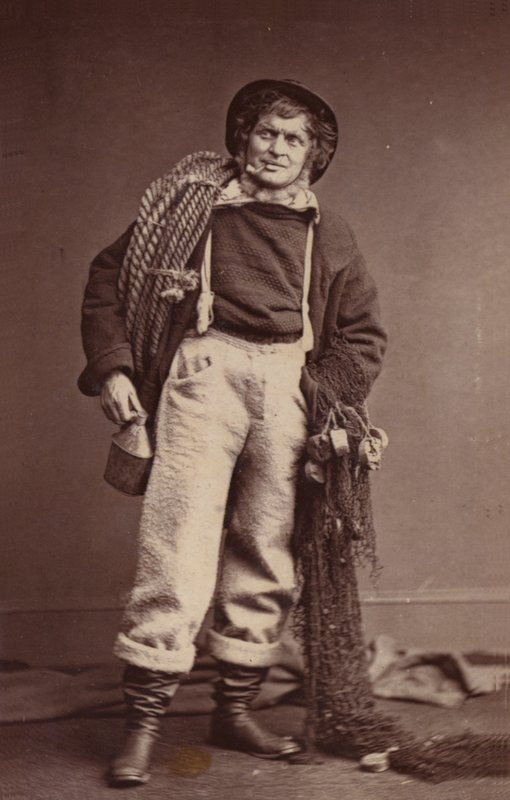 Edesmennyt George Belmore tekijältä English Photographer
