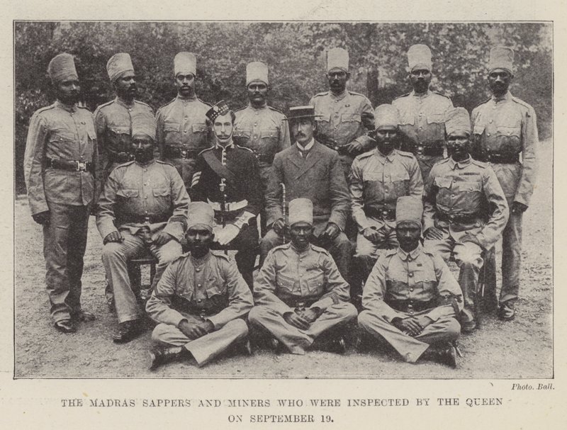 Madras Sappers and Miners, jotka kuningatar tarkasti 19. syyskuuta tekijältä English Photographer
