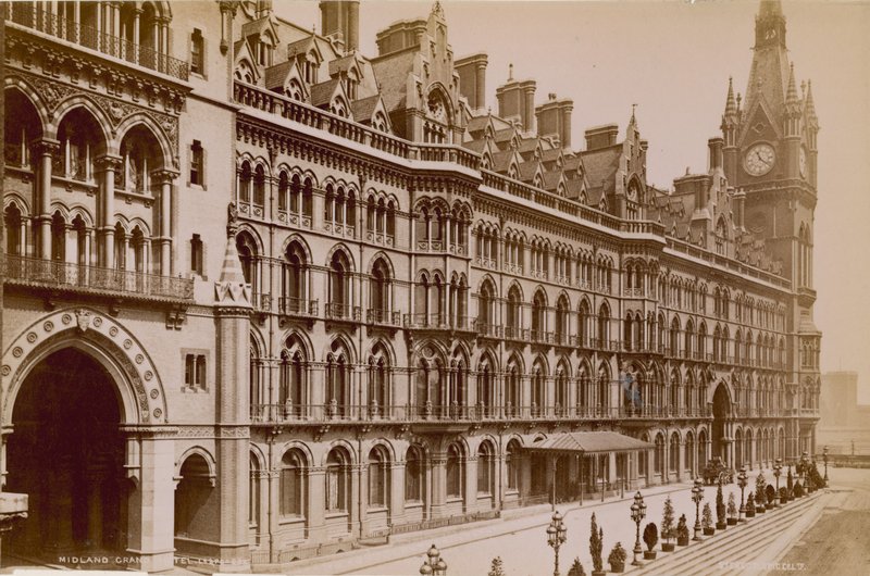 Midland Grand Hotel, Midlandin rautatieasema, Euston Road, Lontoo tekijältä English Photographer