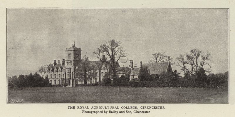 Royal Agricultural College, Cirencester tekijältä English Photographer