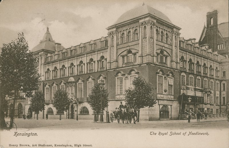 Royal School of Needlework, Kensington, Lontoo tekijältä English Photographer