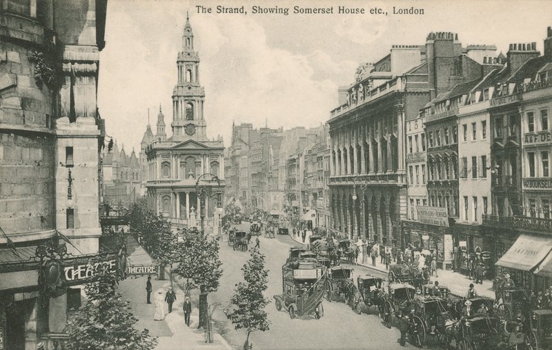 The Strand, jossa näkyy Somerset House ja St Clement Danes, Lontoo tekijältä English Photographer