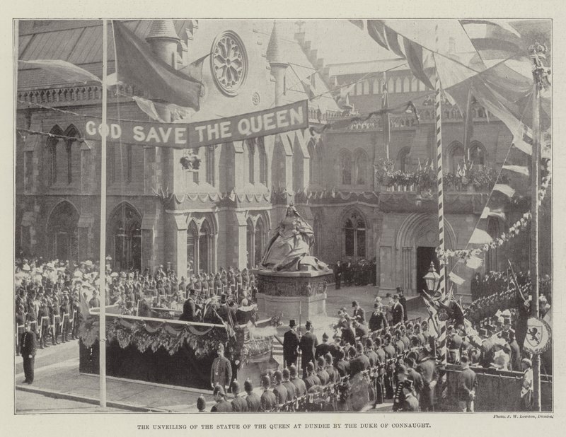 Kuningattaren patsaan paljastaminen Dundeessa Connaughtin herttuan toimesta tekijältä English Photographer