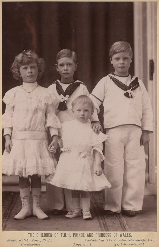 Albert Edwardin ja prinsessa Alexandran lapset tekijältä English Photographer