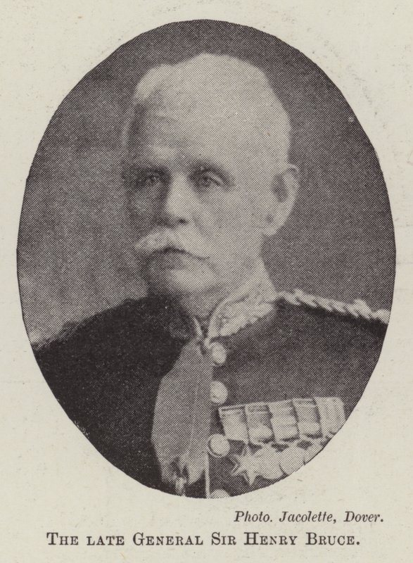 Edesmennyt kenraali Sir Henry Bruce tekijältä English Photographer