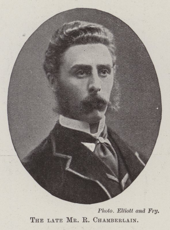 Edesmennyt herra R Chamberlain tekijältä English Photographer