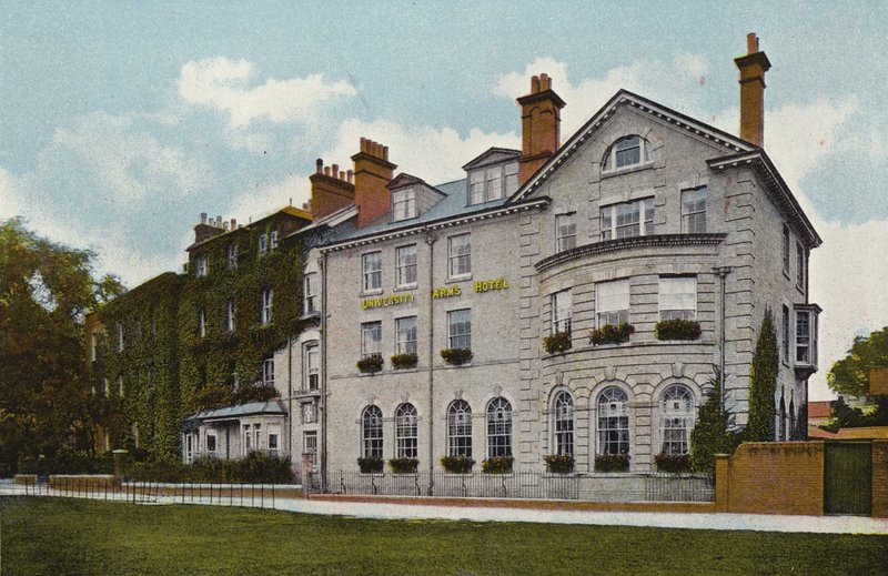 University Arms Hotel, Cambridge tekijältä English Photographer