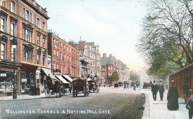 Wellington Terrace ja Notting Hill Gate (värillinen kuva) tekijältä English Photographer
