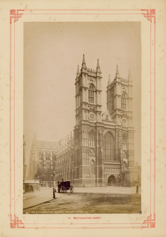 Westminster Abbeyn länsitornit tekijältä English Photographer